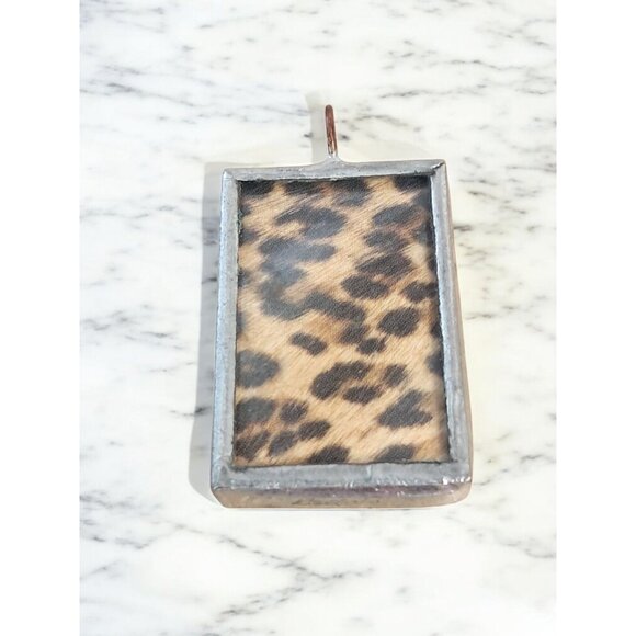 Reversible Stained Glass Pendant – Heart & Leopard Print - Picture 2 of 4